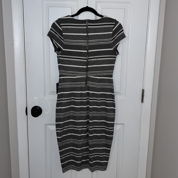 Express Bodycon Sheath Dress - Picture 3 of 4